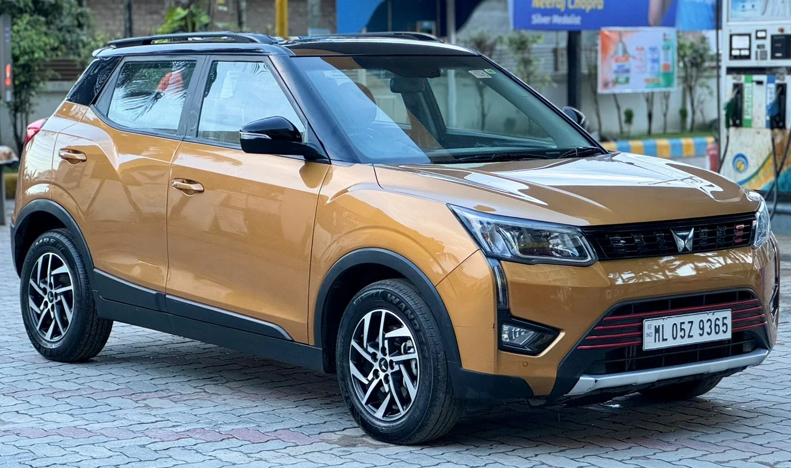 Mahindra XUV300 - Thumbnail 3